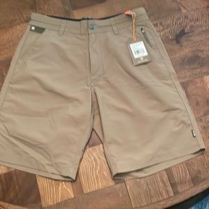 Howler Bros-Horizon Hybrid Short 2.0-Isotaupe-32”waist x 9.5” inseam